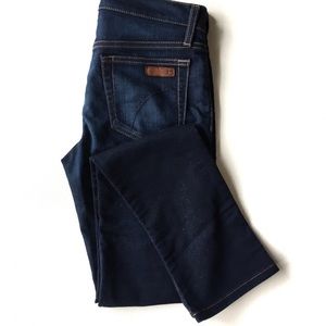 Joes Jeans Dk Denim Straight leg fit size 26